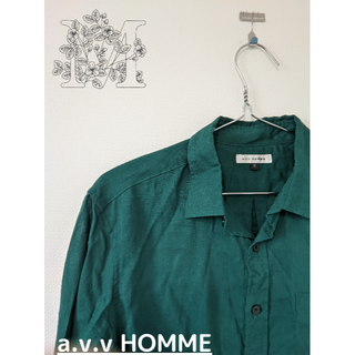 アーヴェヴェ(a.v.v)のa,v,v HOMME 七分丈 シャツ メンズ グリーン系(シャツ)