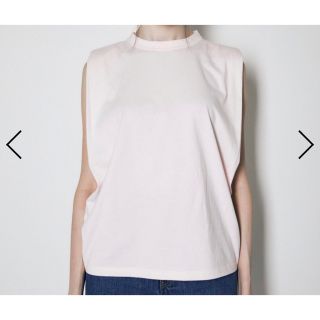 マウジー(moussy)の PADDED SHOULDER SLEEVELESS トップス(シャツ/ブラウス(半袖/袖なし))