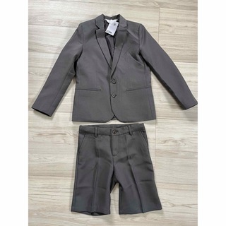 エイチアンドエム(H&M)のH&M フォーマル　スーツ　135cm(ドレス/フォーマル)
