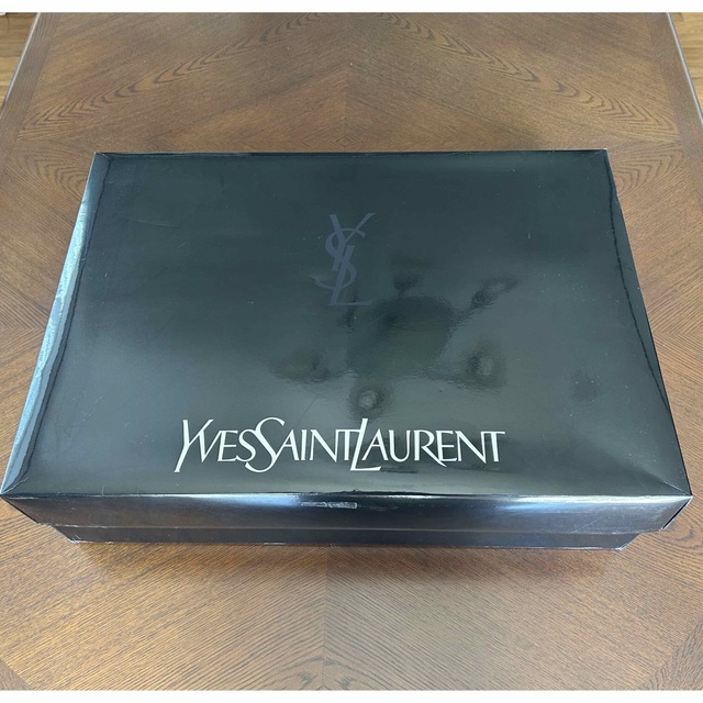 Yves Saint Laurent(イヴサンローラン)のYSL 羽毛肌掛けふとん２Ｐ インテリア/住まい/日用品の寝具(布団)の商品写真