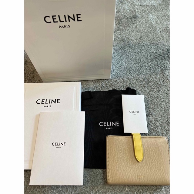 celine - CELINE 2つ折り財布 正規品の通販 by crys2x9's shop