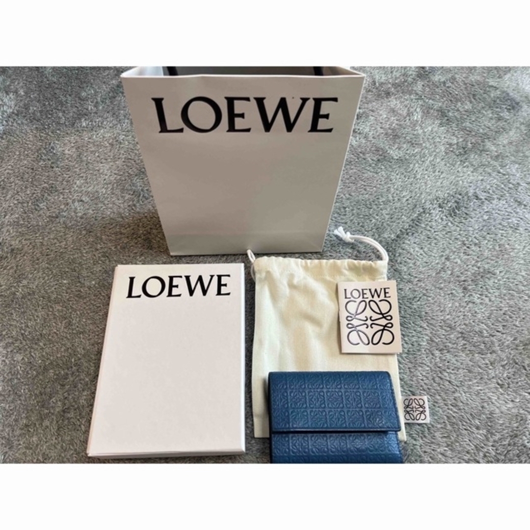 折り財布loewe ロエベ　3つ折り財布　正規品