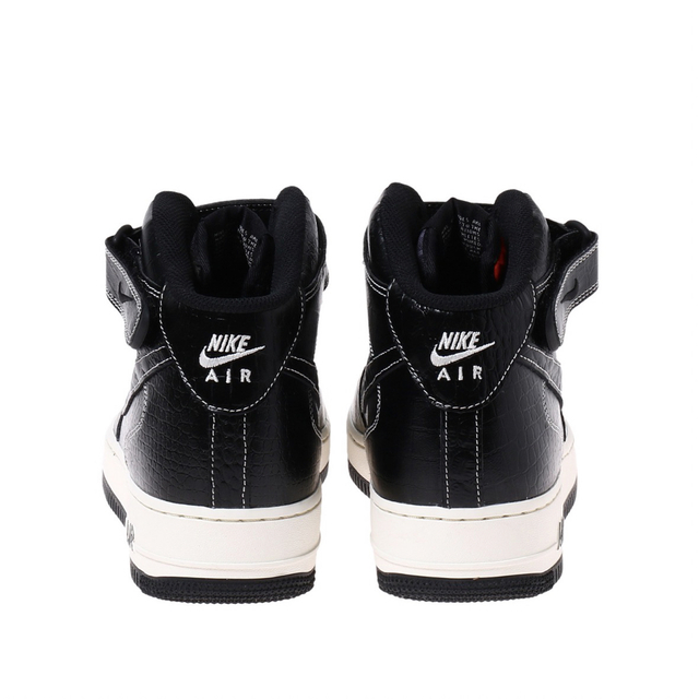 NIKE AIR FORCE 1 MID 07 LV8 新品未使用品