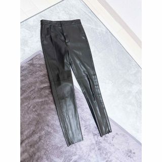 ザラ(ZARA)のZARA レザー風レギンス👖 S～M  値下げ🉐(レギンス/スパッツ)