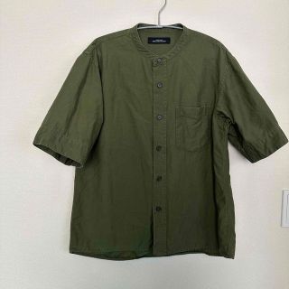 ユナイテッドアローズグリーンレーベルリラクシング(UNITED ARROWS green label relaxing)のunited arrows　カーキ　ノーカラーシャツ(シャツ)