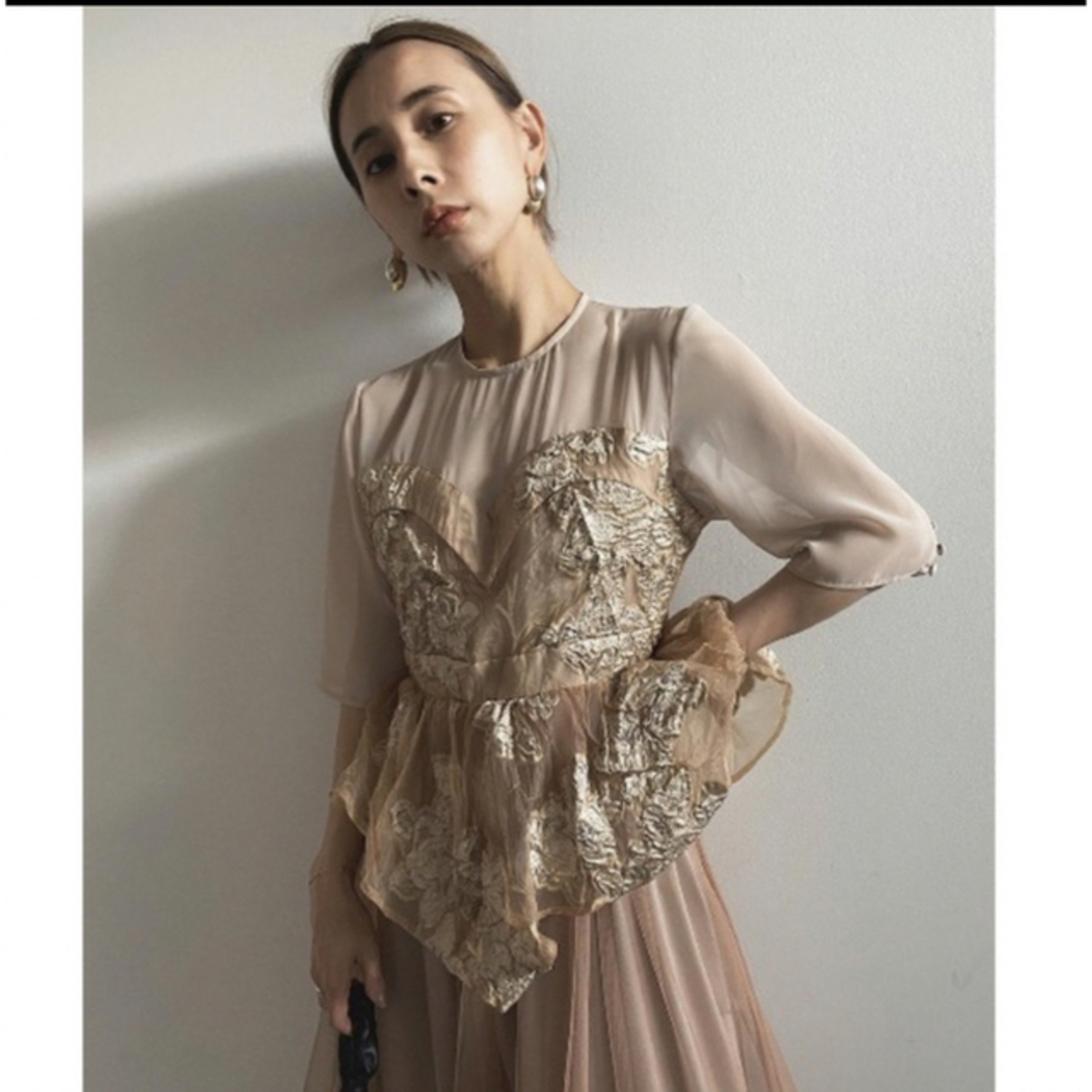 Ameri VINTAGE(アメリヴィンテージ)のAMERI JACQUARD LAYERED TULLE DRESS レディースのワンピース(ロングワンピース/マキシワンピース)の商品写真