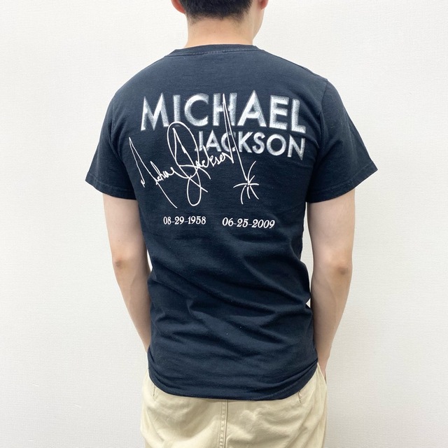 FRUIT OF THE LOOM(フルーツオブザルーム)のUS古着 マイケルジャクソン MICHAEL JACKSON アーティストTシャツ 半袖  サイズ：メンズ S ブラック【中古】 メンズのトップス(Tシャツ/カットソー(半袖/袖なし))の商品写真