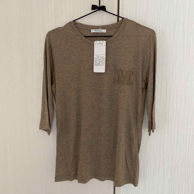 Max Mara(マックスマーラ)のマックスマーラ　ビスコースジャージーTシャツ　未使用 レディースのトップス(Tシャツ(半袖/袖なし))の商品写真