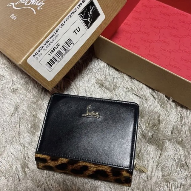 Paloma Mini Wallet ルブタン　ミニ財布　二つ折り財布