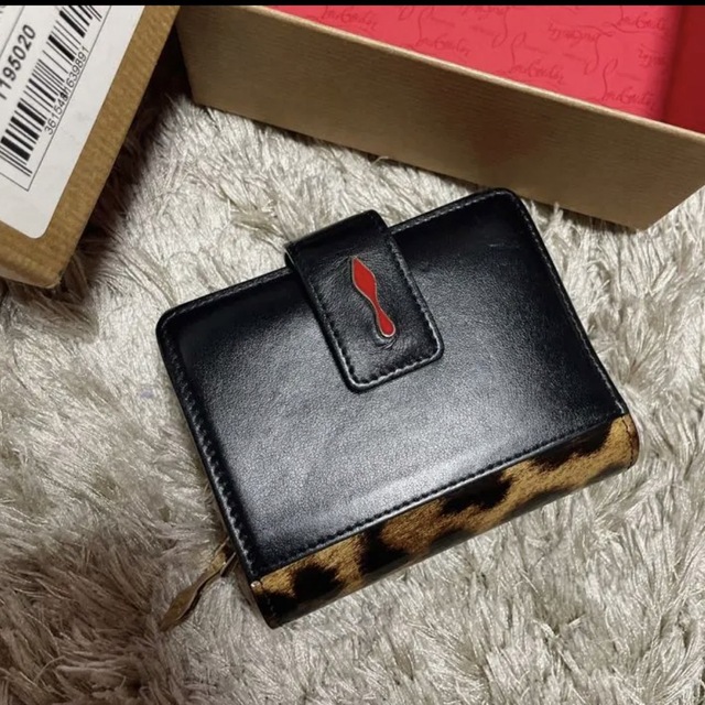 Paloma Mini Wallet ルブタン　ミニ財布　二つ折り財布