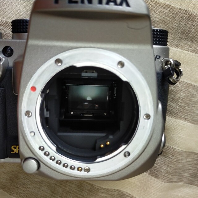 最大5000円OFFクーポン PENTAX KP ボディ SILVER グリップL付き