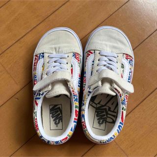 ヴァンズ(VANS)のvans キッズ　スニーカー(スニーカー)