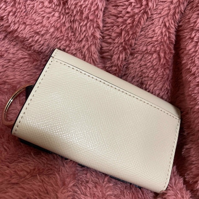 kate spade new york(ケイトスペードニューヨーク)のケイトスペード　キーケース　新品 レディースのファッション小物(キーケース)の商品写真