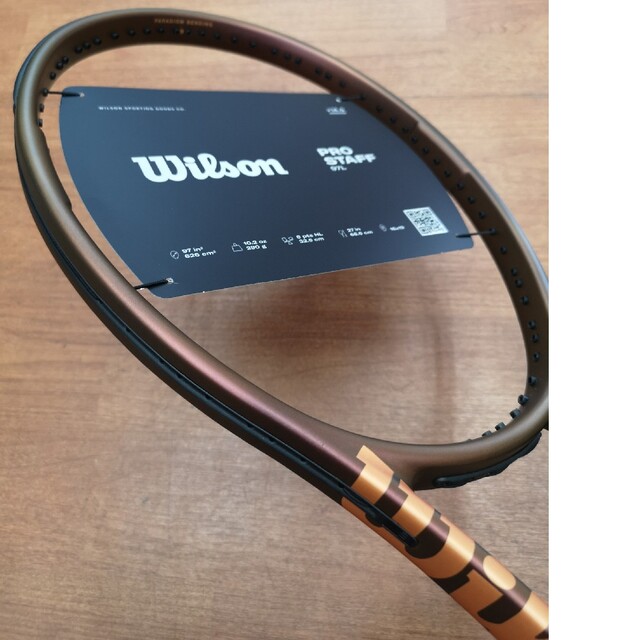 wilson(ウィルソン)の【新品未使用】【硬式テニス】Wilson PRO STAFF 97L 290g スポーツ/アウトドアのテニス(ラケット)の商品写真