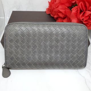 ボッテガヴェネタ(Bottega Veneta)の【美品】ボッテガヴェネタ イントレチャート ラウンドファスナー 長財布 財布 青(長財布)