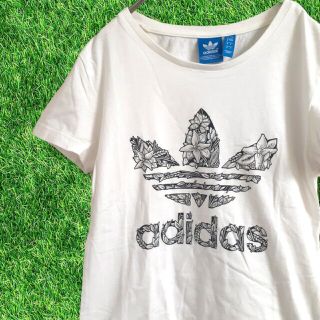 オリジナルス(Originals（adidas）)の【即日発送】アディダスオリジナルス　Tシャツ　花柄　トレフォイルロゴ　サイズS(Tシャツ(半袖/袖なし))