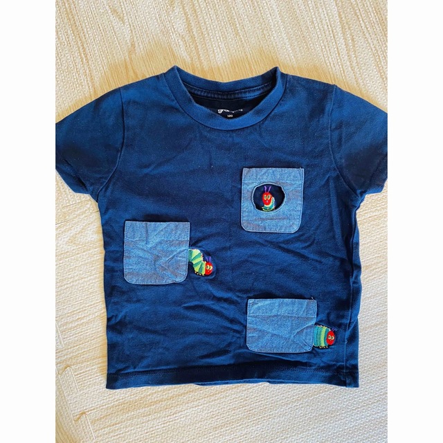 Design Tshirts Store graniph(グラニフ)の子ども用Tシャツ(size100) graniph はらぺこあおむし キッズ/ベビー/マタニティのキッズ服男の子用(90cm~)(Tシャツ/カットソー)の商品写真