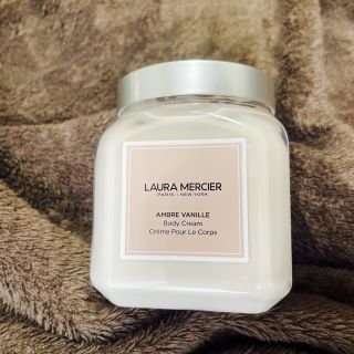 ローラメルシエ(laura mercier)のLAURA MERCIER ホイップトボディクリーム　アンバーバニラ(ボディクリーム)