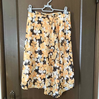 amifur (アミファ) スカート　日本製　花柄　オレンジ　春　夏 (ひざ丈スカート)