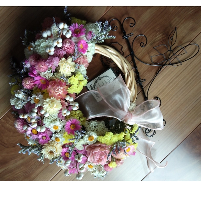ドライフラワー　♡花かごハーフリース♡ ハンドメイドのフラワー/ガーデン(リース)の商品写真