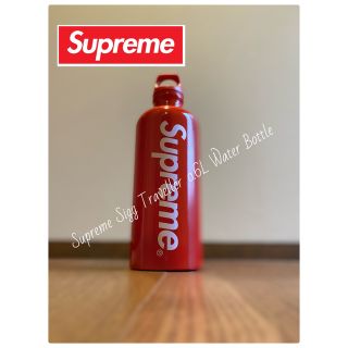 Supreme SIGG Traveller Water Bottle 0.6L