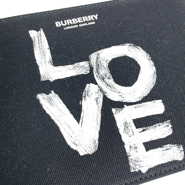 BURBERRY(バーバリー)のバーバリー BURBERRY LOVE メイクポーチ 化粧ポーチ コインケース クラッチバッグ ポーチ キャンバス ブラック 未使用 レディースのファッション小物(ポーチ)の商品写真