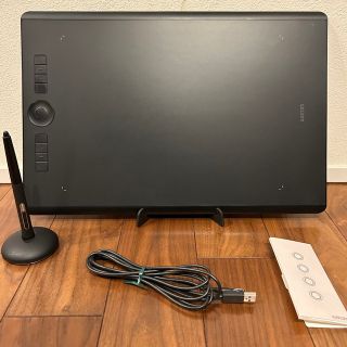 PC周辺機器Wacom Intuos Pro Large PTH-860 ワコム　板タブ②