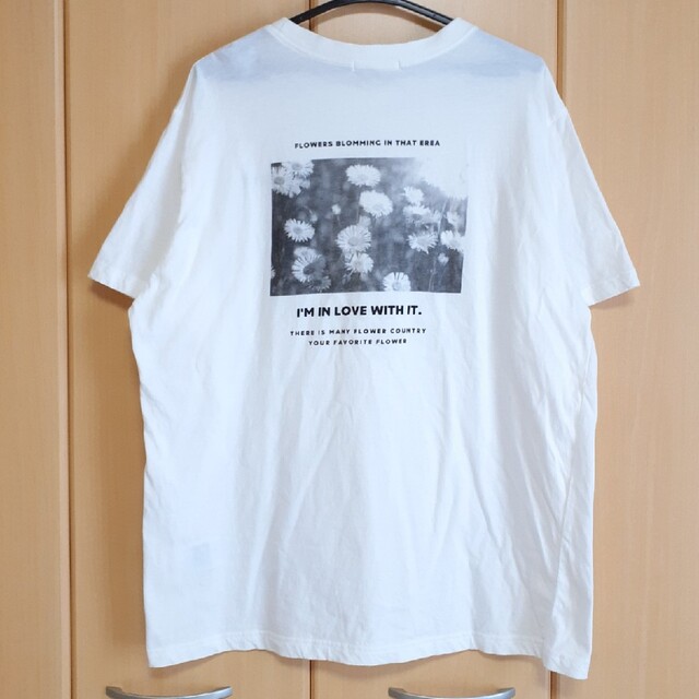 w closet(ダブルクローゼット)の半袖Tシャツ　ホワイト　w closet フォトプリントTシャツ メンズのトップス(Tシャツ/カットソー(半袖/袖なし))の商品写真