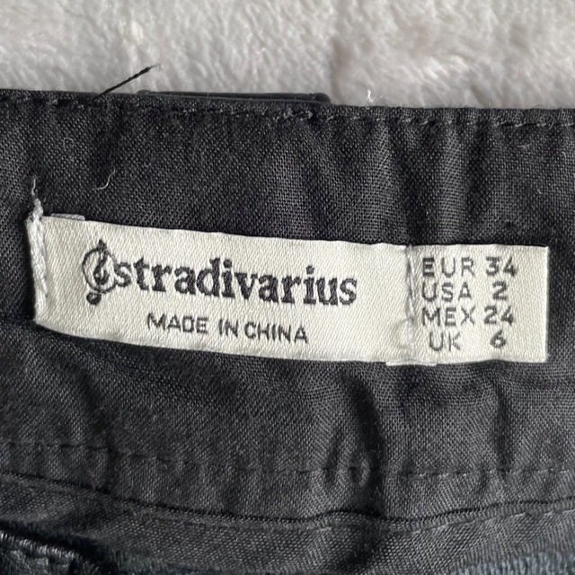 stradivarius(ストラディバリウス)のstradivarius レザースカート レディースのスカート(ミニスカート)の商品写真