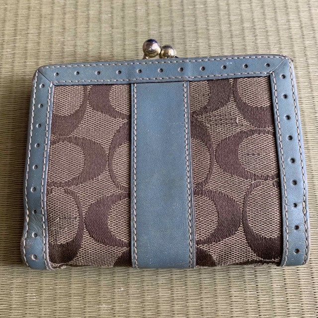 COACH(コーチ)のコーチ二つ折り財布　ジャンク品 レディースのファッション小物(財布)の商品写真