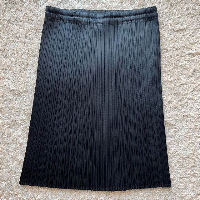 未使用に近い】PLEATS PLEASE ひざ丈プリーツスカート ブラック 3 経典