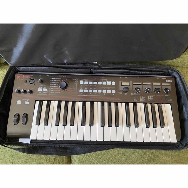 KORG(コルグ)のKORG R3 シンセサイザー・ボコーダー 楽器の鍵盤楽器(キーボード/シンセサイザー)の商品写真