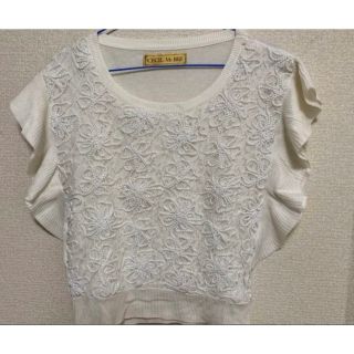 セシルマクビー(CECIL McBEE)の美品 セシルマクビー カットソー 袖なしフリル オフィス OL　フェミニン(カットソー(半袖/袖なし))