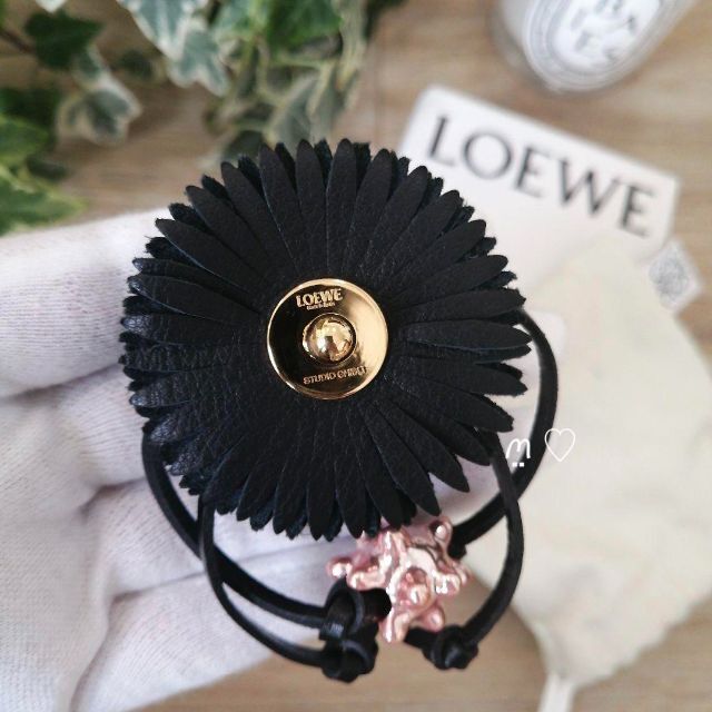 LOEWE ロエベ ススワタリスタッズチャーム スタジオジブリコラボ 千と千尋 LOEWE ロエベ ススワタリスタッズチャーム スタジオジブリコラボ 千と千尋