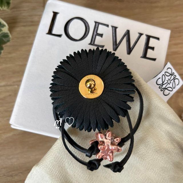 LOEWE　ロエベ　ススワタリスタッズチャーム　スタジオジブリコラボ　千と千尋