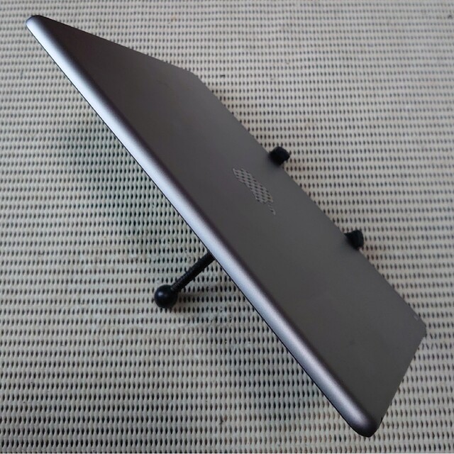 完動品液晶無傷iPad第6世代(A1893)本体32GBグレイWi-Fiモデル