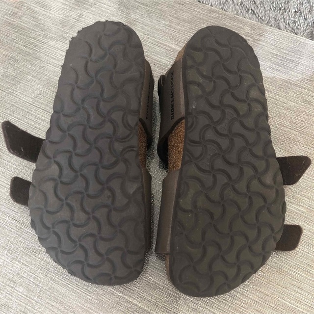 BIRKENSTOCK(ビルケンシュトック)のビルケンシュトック　ブラウン　キッズ キッズ/ベビー/マタニティのキッズ靴/シューズ(15cm~)(サンダル)の商品写真