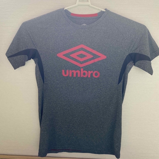 UMBRO(アンブロ)のアンブロ　練習着 スポーツ/アウトドアのサッカー/フットサル(ウェア)の商品写真