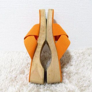 Hermes - 美品 HERMES ウッドソール フールトゥ サンダル オレンジ