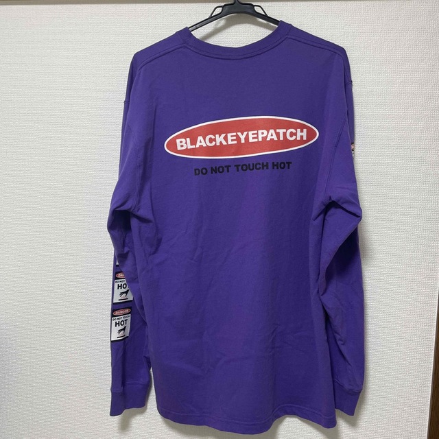 LHP(エルエイチピー)のblack eye patch ロンT DO NOT TOUCH HOT メンズのトップス(Tシャツ/カットソー(七分/長袖))の商品写真