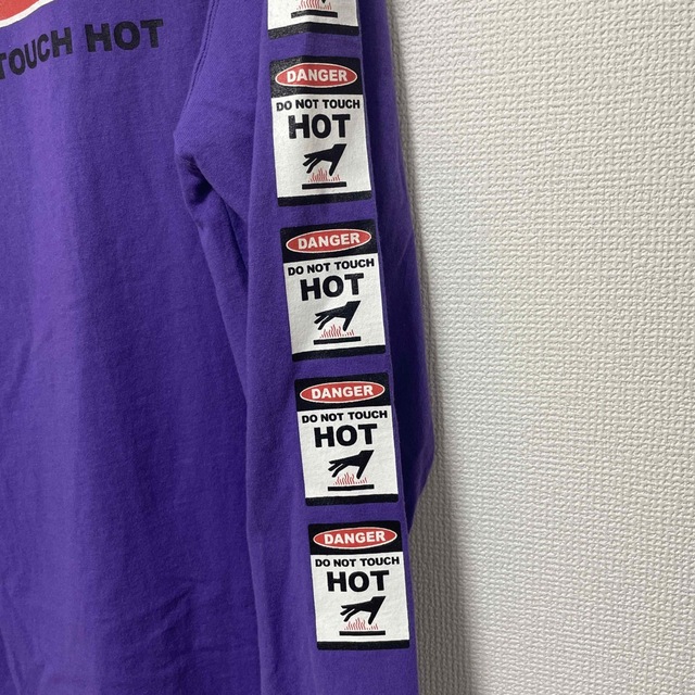 LHP(エルエイチピー)のblack eye patch ロンT DO NOT TOUCH HOT メンズのトップス(Tシャツ/カットソー(七分/長袖))の商品写真