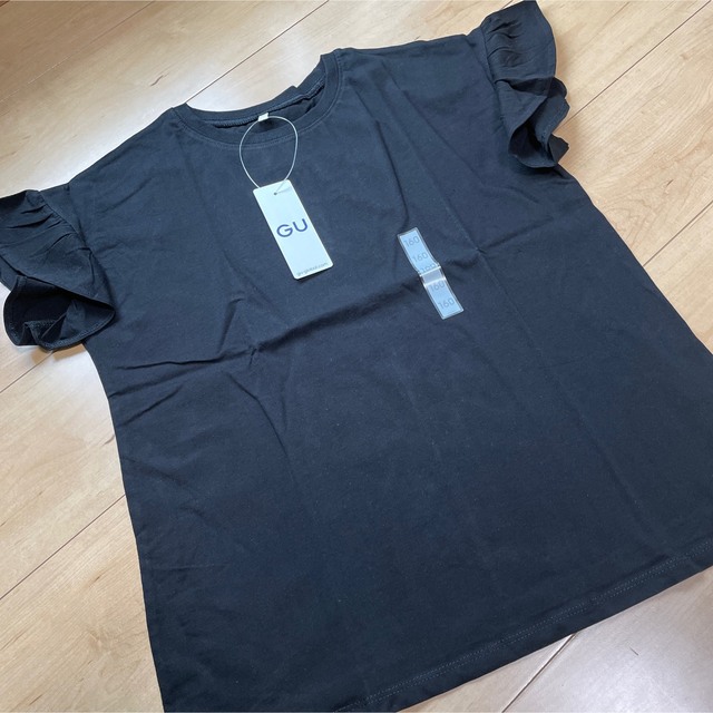 GU(ジーユー)の新品タグ付　GU フリルT 160 ブラック メンズのトップス(Tシャツ/カットソー(半袖/袖なし))の商品写真