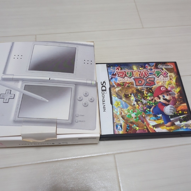 Nintendo DS i 本体、ソフト