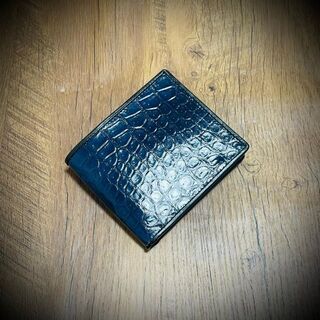 シャイニング クロコダイル メンズ財布 二つ折り 財布 ネイビー 証明証付(折り財布)