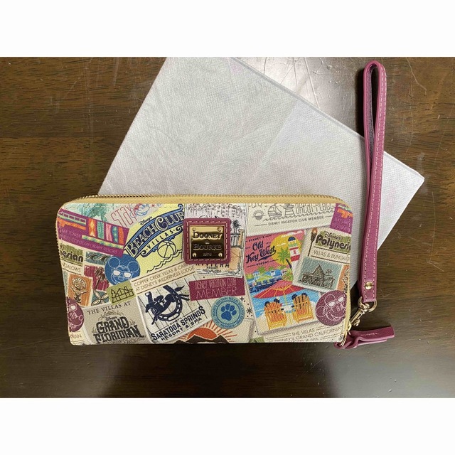 ファッション小物DOONEY&BOURKE ディズニー 新品未使用 財布 アウラニ