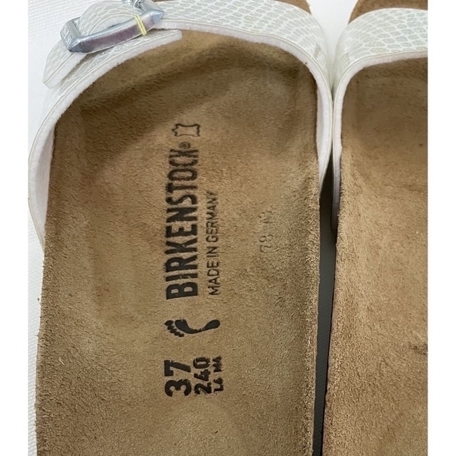 BIRKENSTOCK(ビルケンシュトック)のビルケンシュトック　BIRKENSTOCK   新品　未使用　23cm レディースの靴/シューズ(サンダル)の商品写真