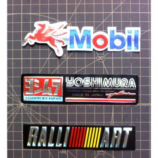 ヨシムラ(YOSHIMURA)の【送料込・美品・未使用】バイク用・アルミ製　ステッカー　５枚セット(ステッカー)