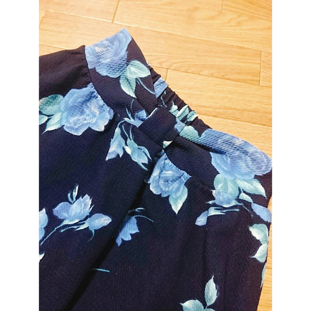 HONEYS(ハニーズ)のハニーズ　花柄スカート レディースのスカート(ひざ丈スカート)の商品写真