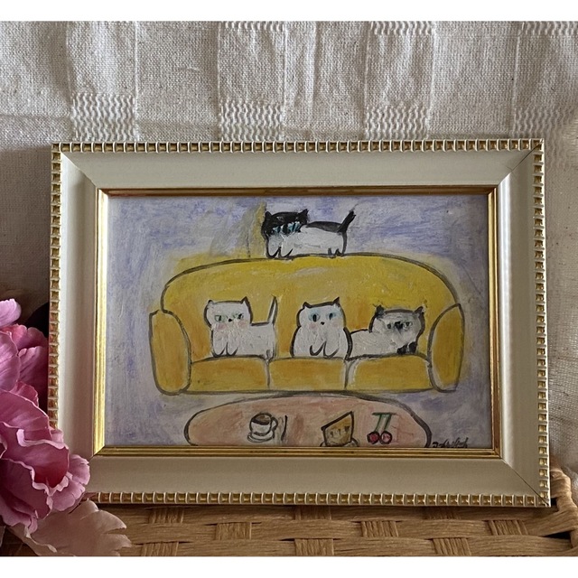 絵画。壁掛け絵原画手描き【ソファーでお菓子を食べようとしているかわいい猫たち】 3