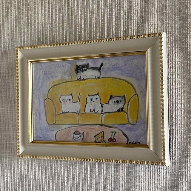 絵画。壁掛け絵原画手描き【ソファーでお菓子を食べようとしているかわいい猫たち】 1